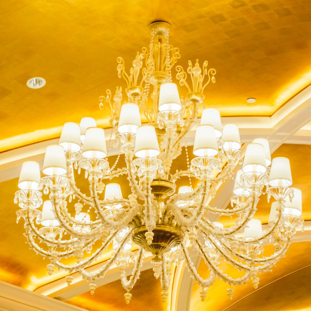 beautiful-luxury-chandelier-decoration-interior in Dubai